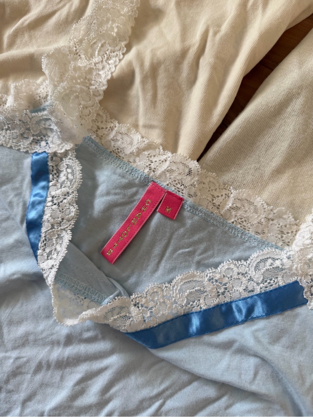 Bundle Tops - Picture 3 of 3
